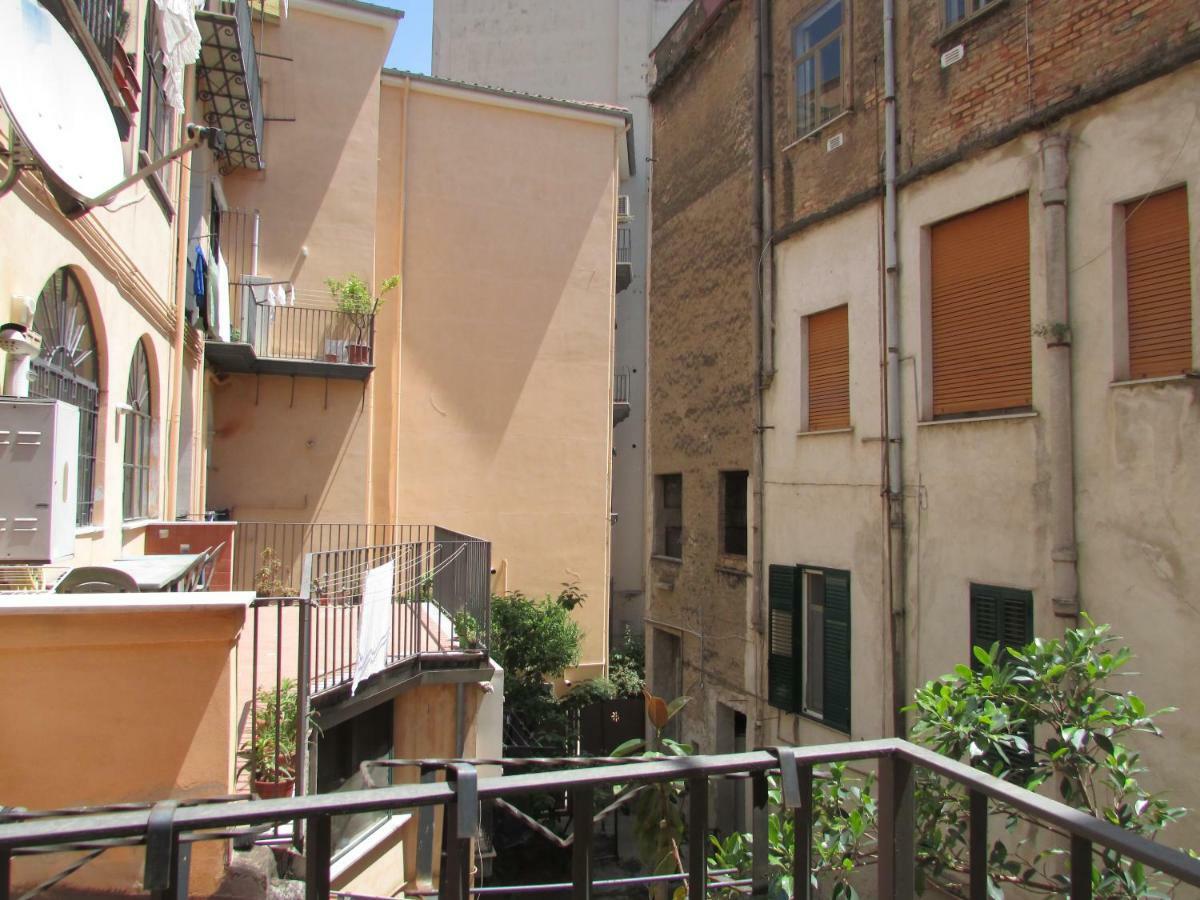 Apartamento Salerno Domus Claudia Exterior foto