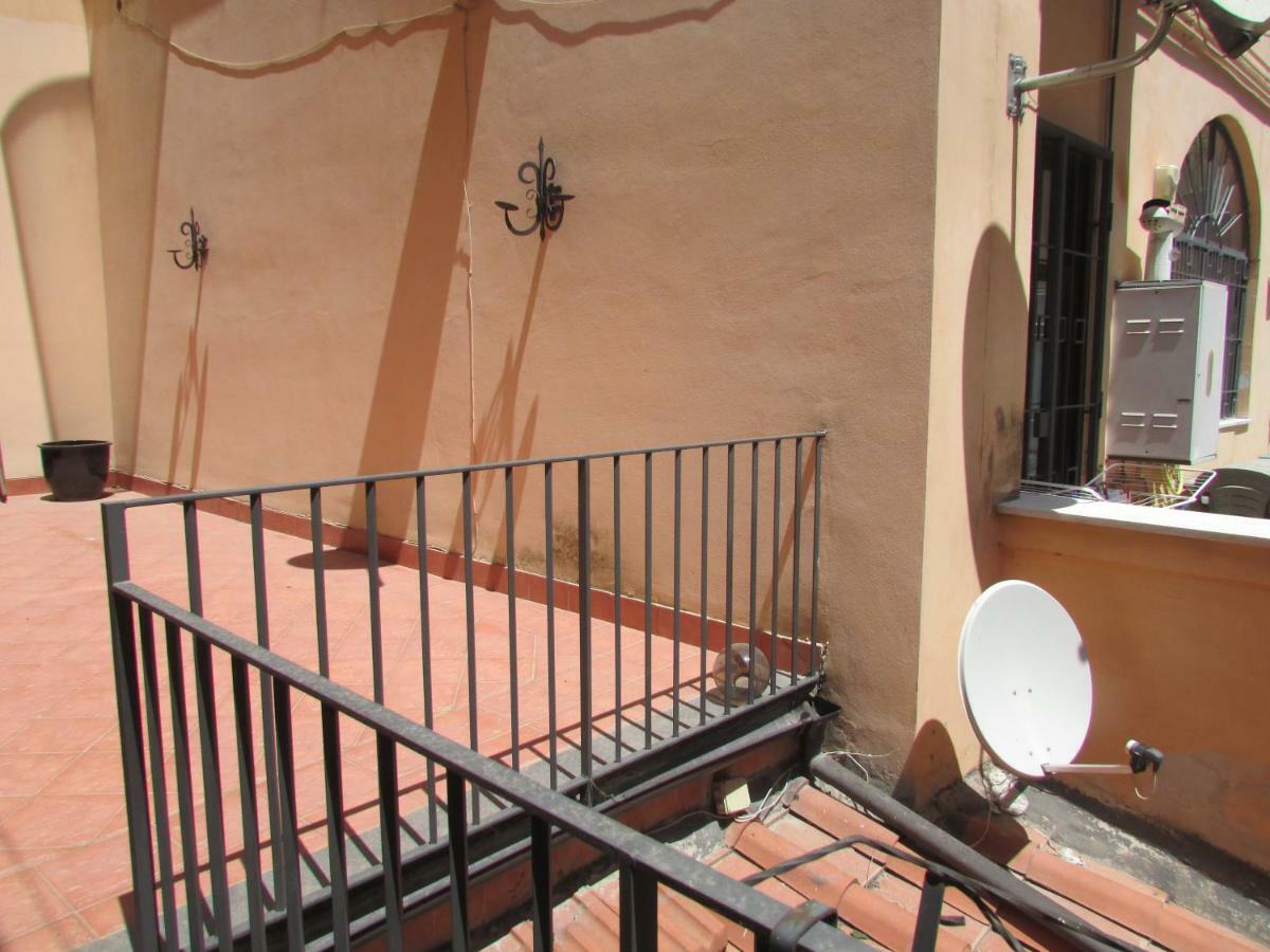 Apartamento Salerno Domus Claudia Exterior foto