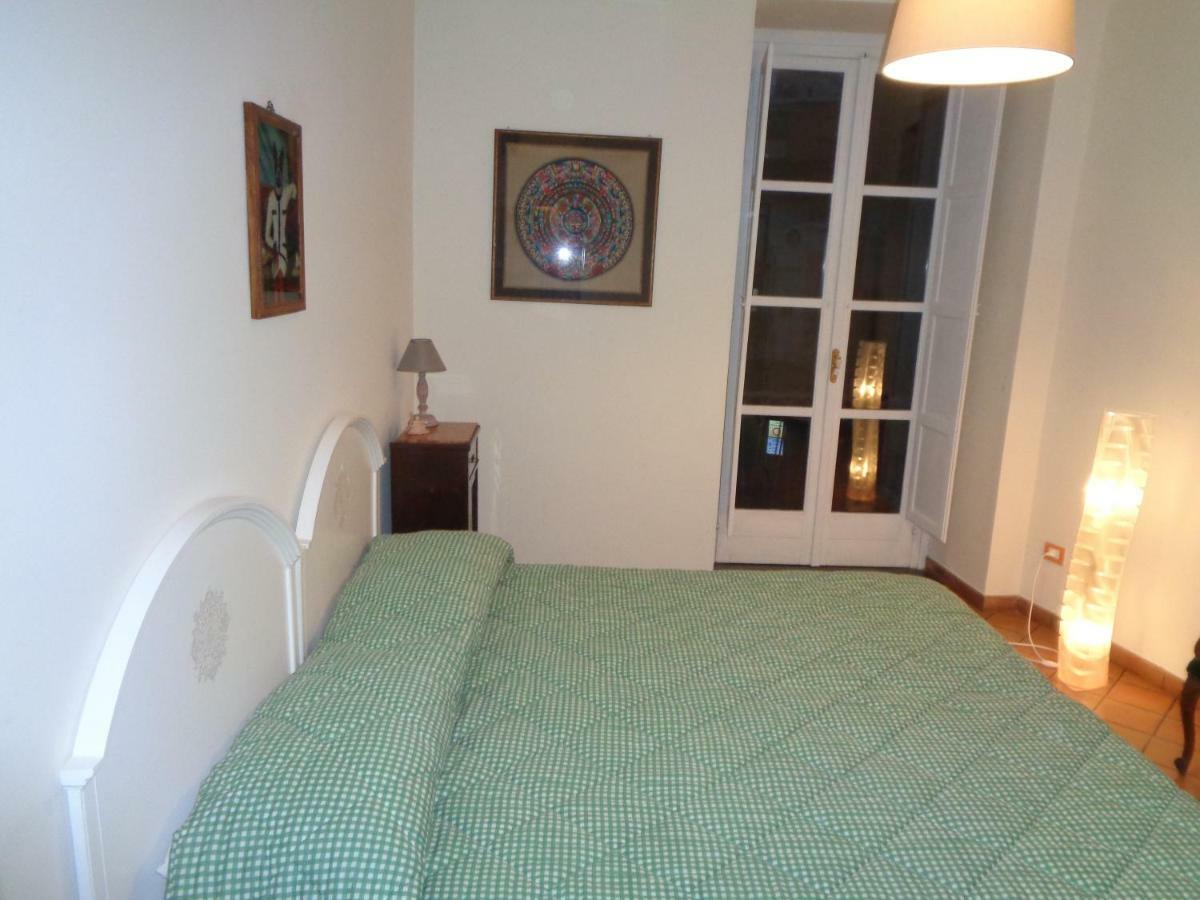 Apartamento Salerno Domus Claudia Exterior foto