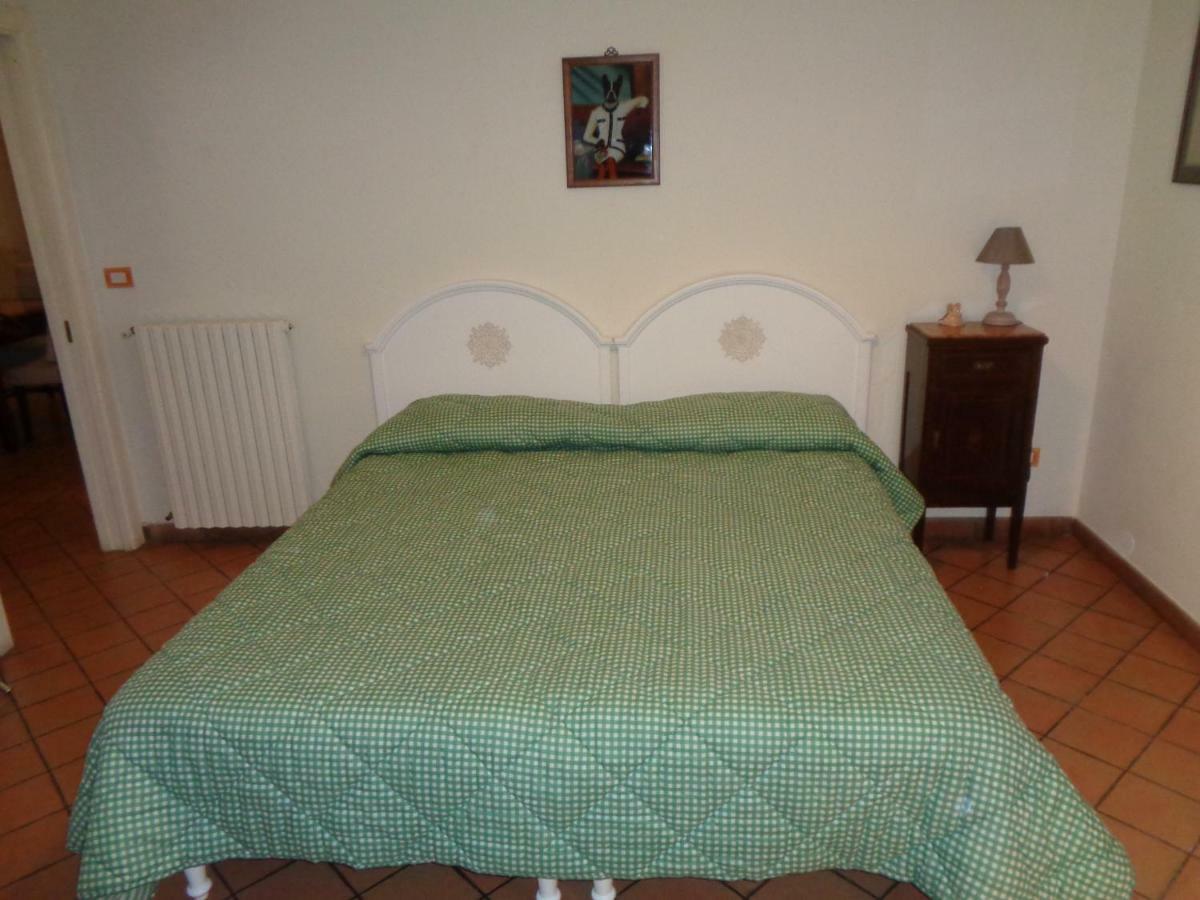 Apartamento Salerno Domus Claudia Exterior foto